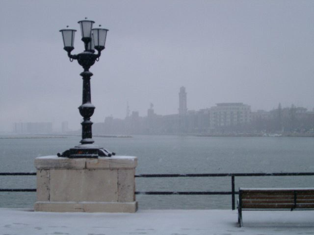 Meteo Bari Lecce Taranto Freddo E Neve Anche Fin Sulla Costa