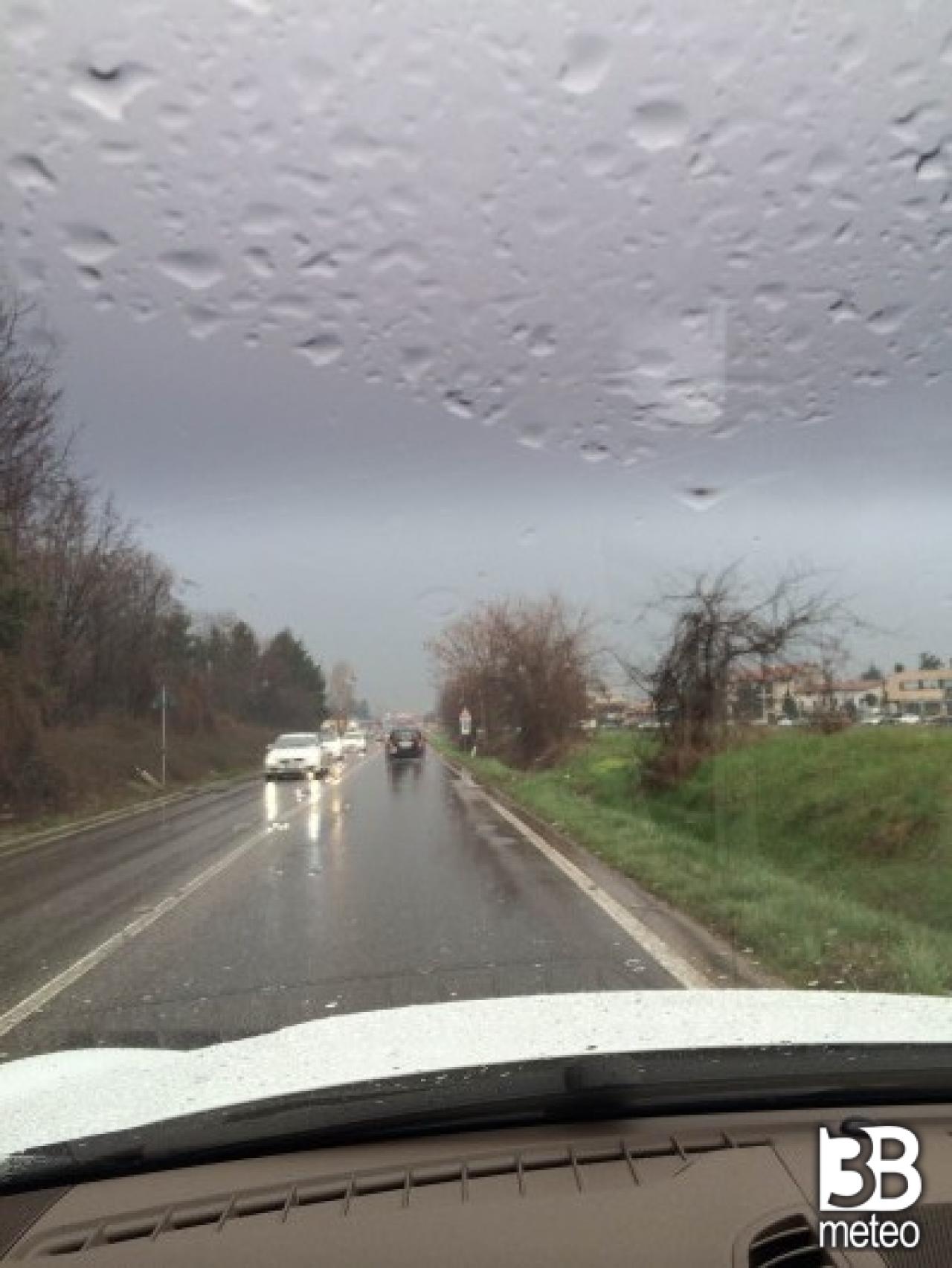 Meteo Ancona: piogge sabato, molte nubi domenica, variabile lunedì - 3bmeteo