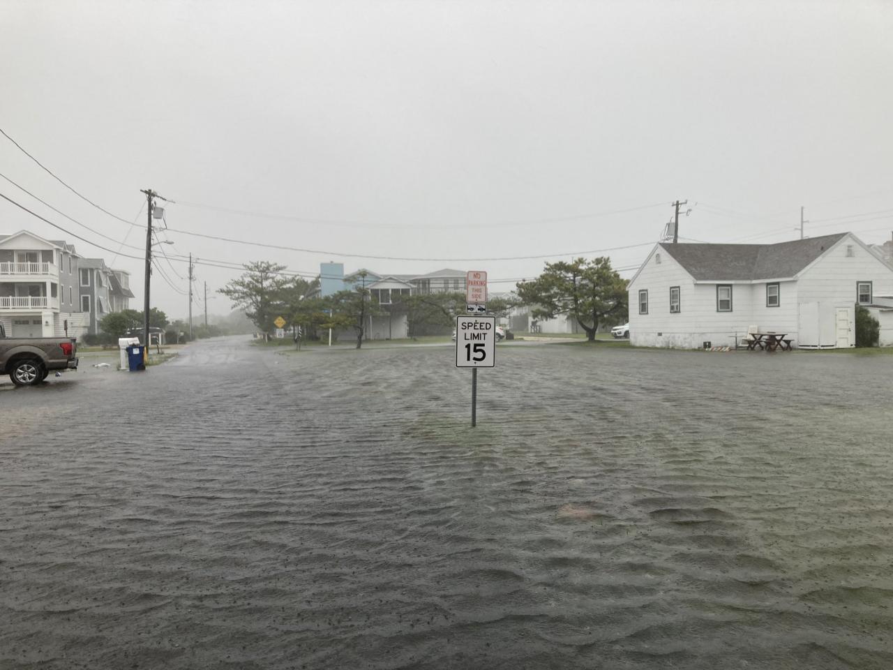 Allagamenti a Fenwick Island (Delaware) per la tempesta Fay. Fonte: Logan Jiles via Twitter
