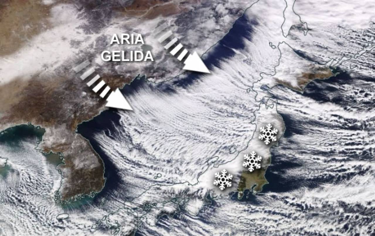 Aria gelida dalla Russia incontra le tiepide acque superficiali del Mar del Giappone