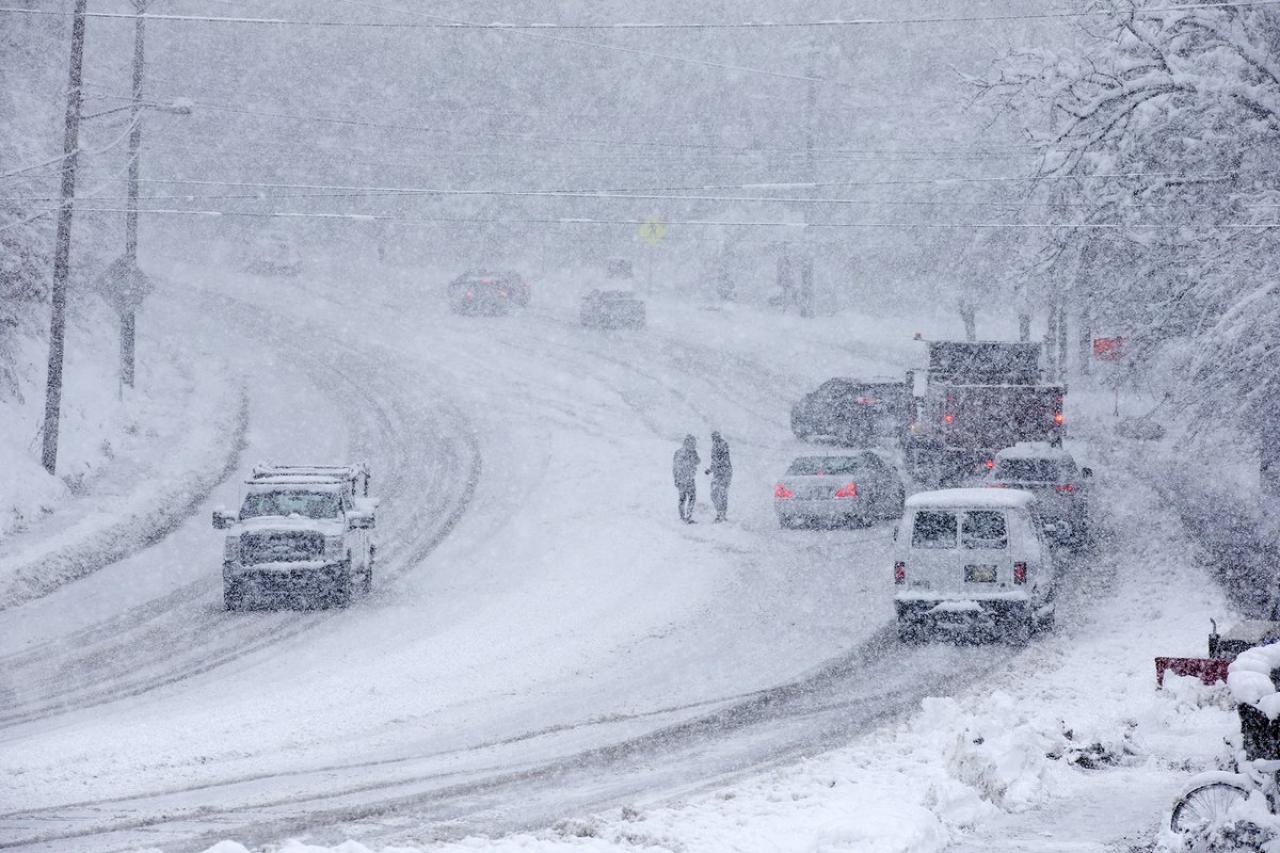 Usa – Tempesta Di Neve Colpisce Gli Stati Sud Orientali Tre Vittime E