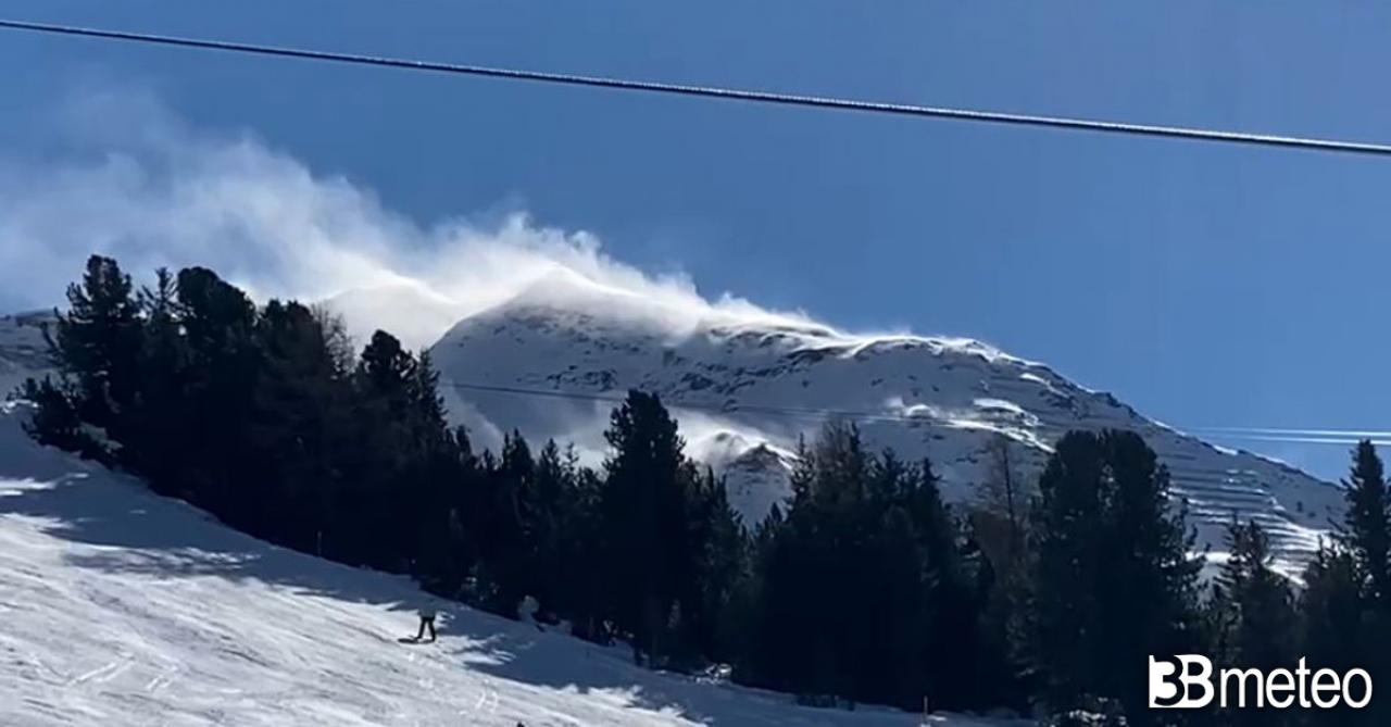 Cronaca meteo diretta: forte vento in quota sulle Alpi, la situazione a Bormio