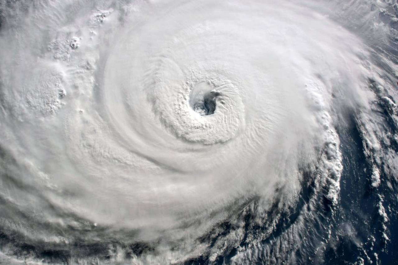 Il centro del ciclone Ilsa visto dal satellite