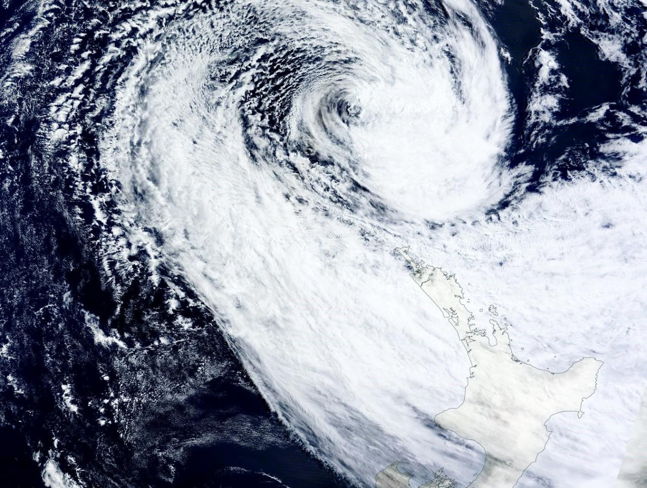 Il ciclone Gabrielle visto dal satellite