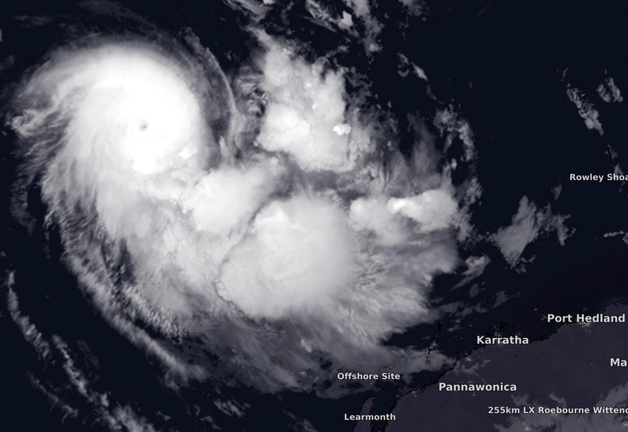 Il ciclone tropicale Charlotte visto dal satellite