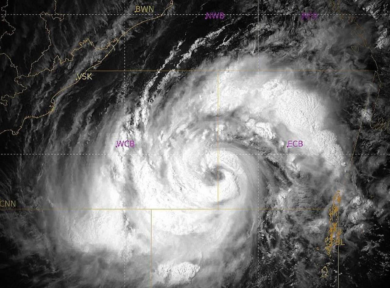 Il ciclone tropicale Mocha visto dal satellite