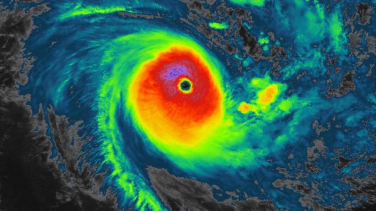 Il ciclone tropicale Niran la scorsa settimana, nel momento di sua massima potenza