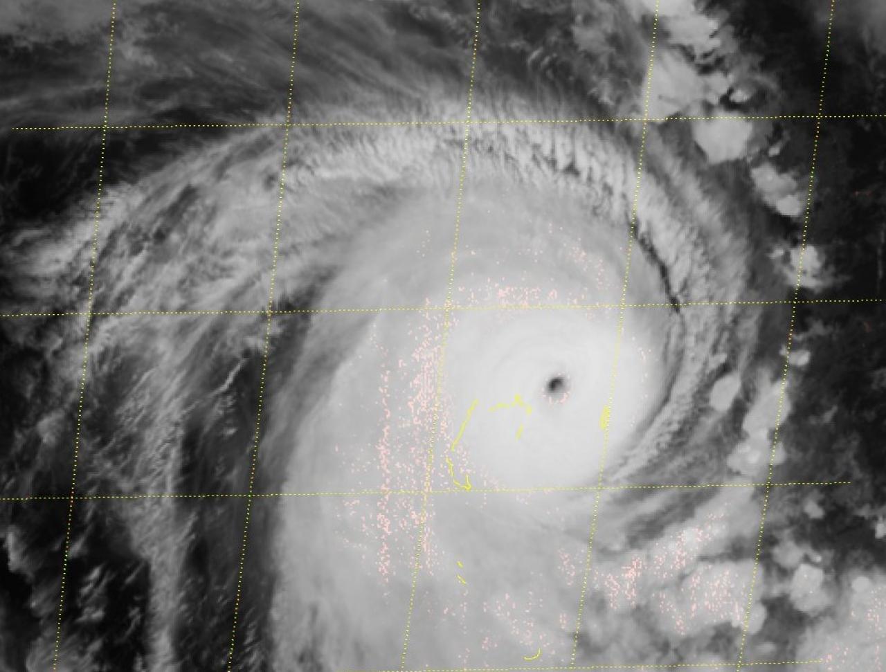 Il ciclone tropicale Niran visto venerdì dal satellite