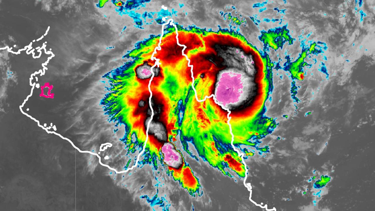 Il ciclone tropicale Tiffany nel momento del landfall nel Queensland