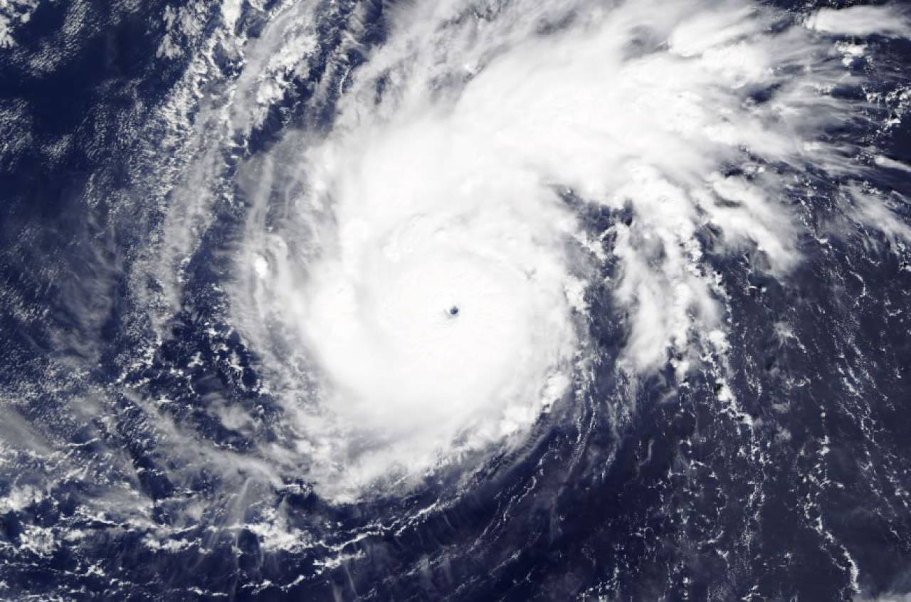 Il tifone Goni si avvicina alle Filippine, potrebbe essere devastante
