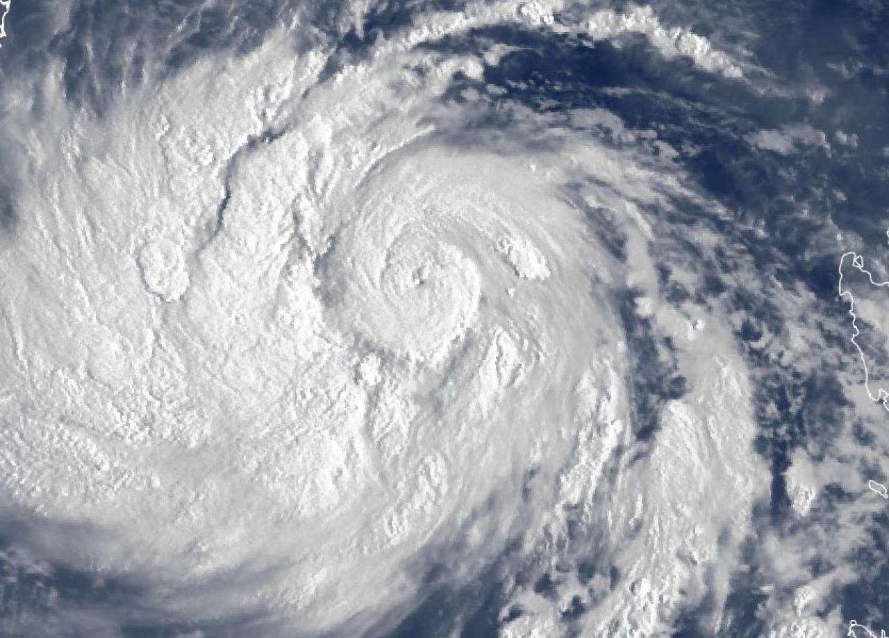 Il tifone Noru lunedì visto dal satellite