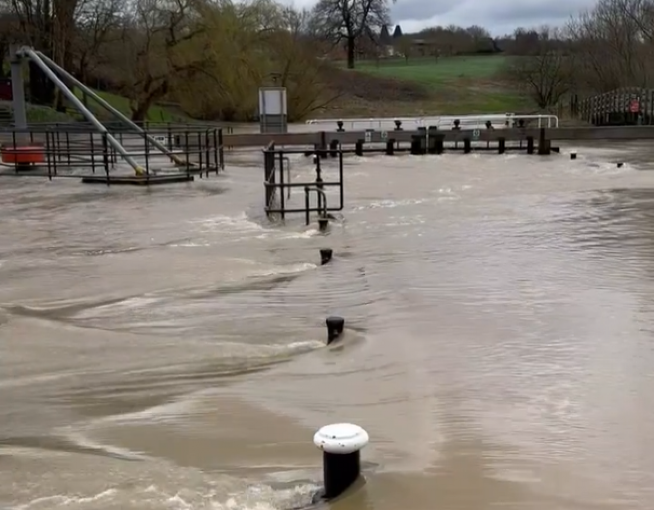 Inondazioni nel sud dell'Inghilterra