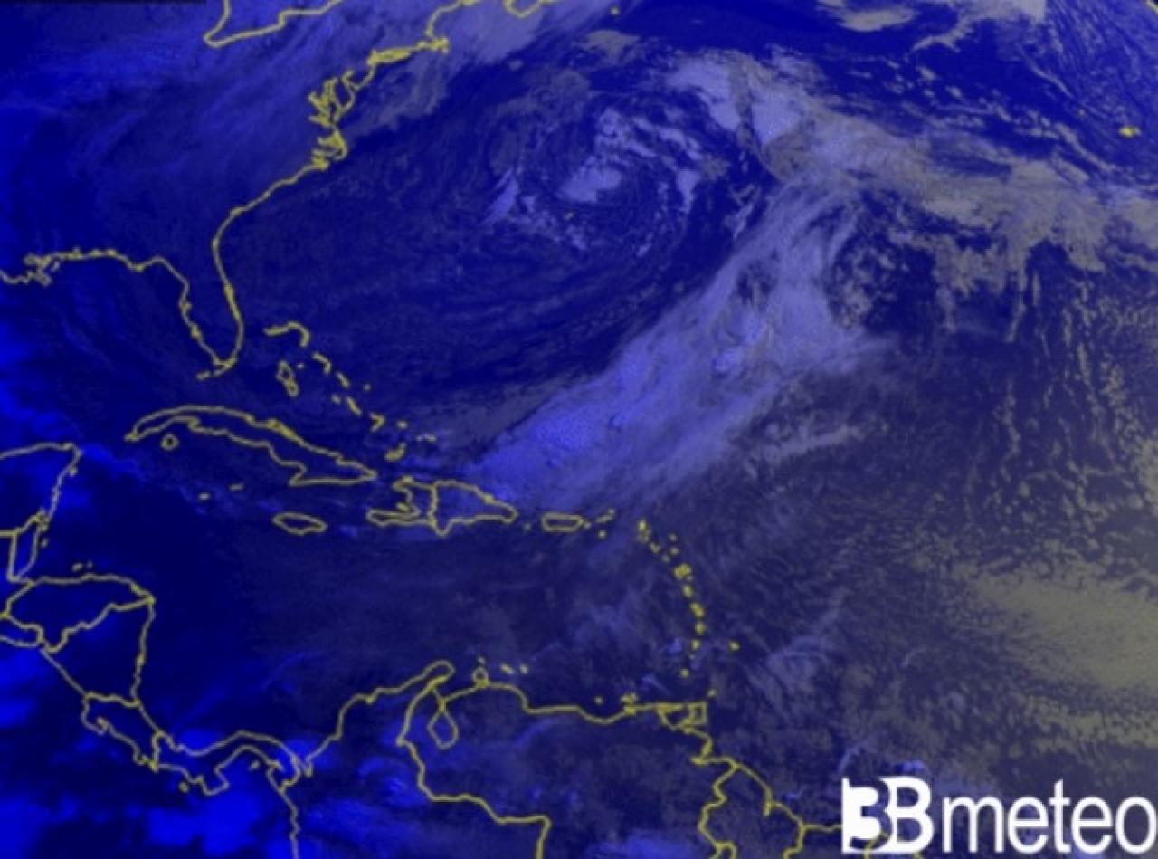 La tempesta tropicale Ana vista dal satellite