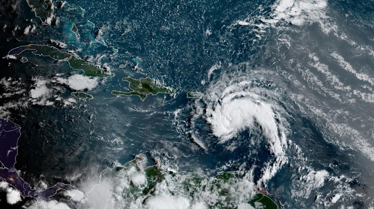 La tempesta tropicale Fred vista dal satellite (Fonte NOAA)