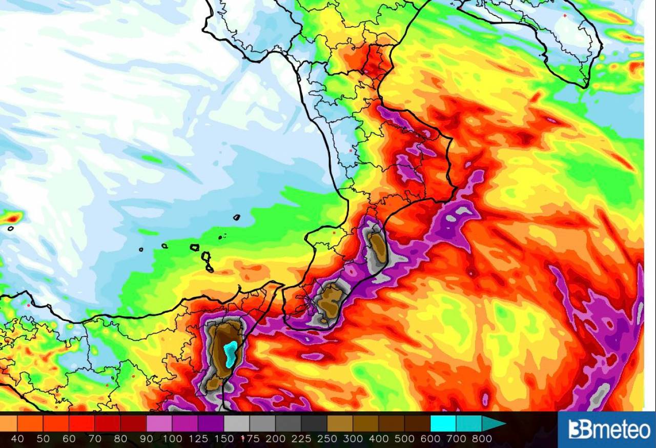 Le precipitazioni attese entro le prossime 36 ore sulla Calabria: picchi over 300-400m sull'area ionica