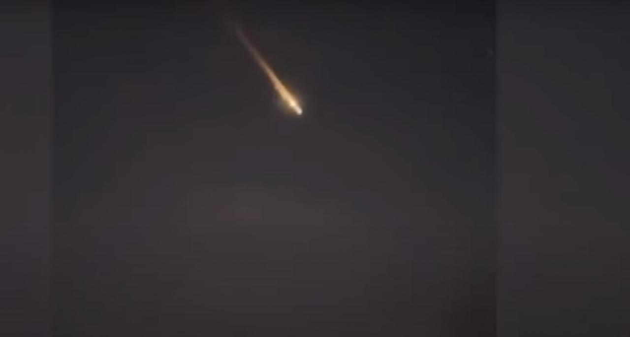 Meteora illumina la notte in Australia