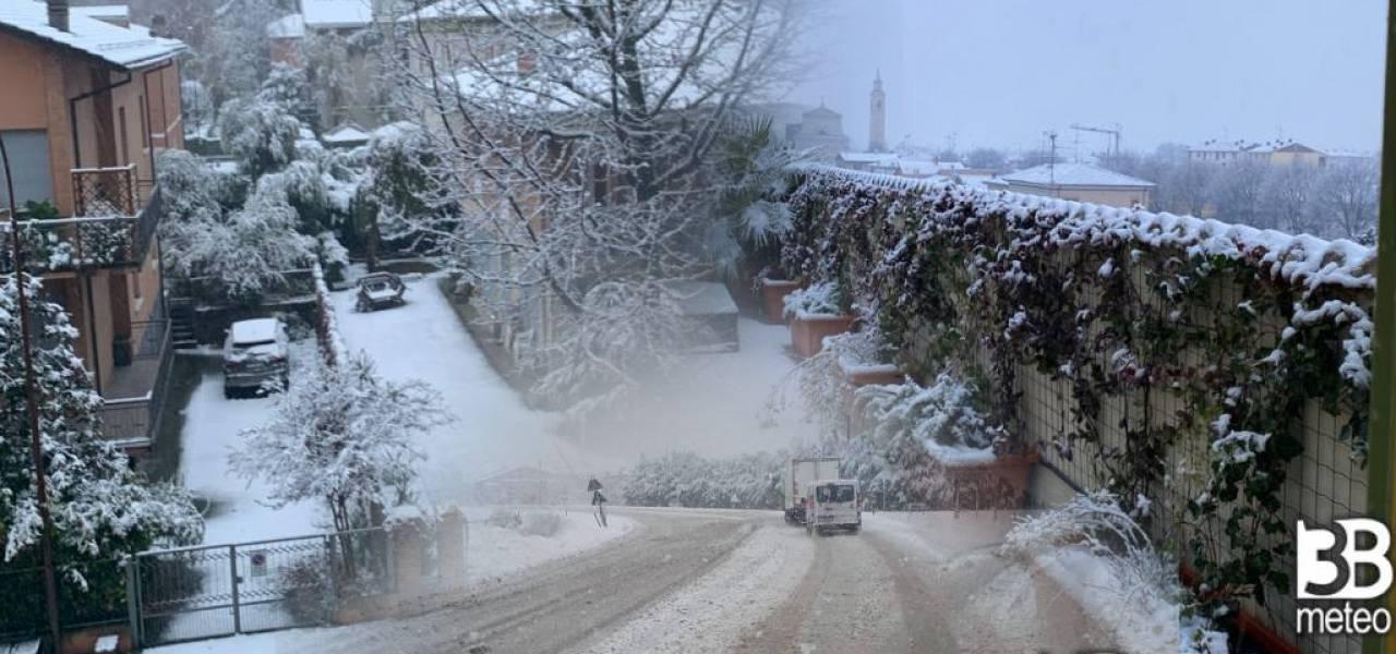 Tempo Itália – Às vezes neva nas planícies entre domingo e segunda-feira, últimas atualizações « 3B Meteo