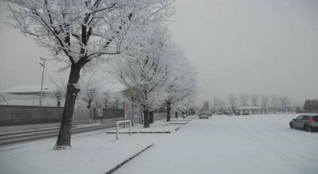 Neve chimica stamattina in alcune aree della Pianura Padana