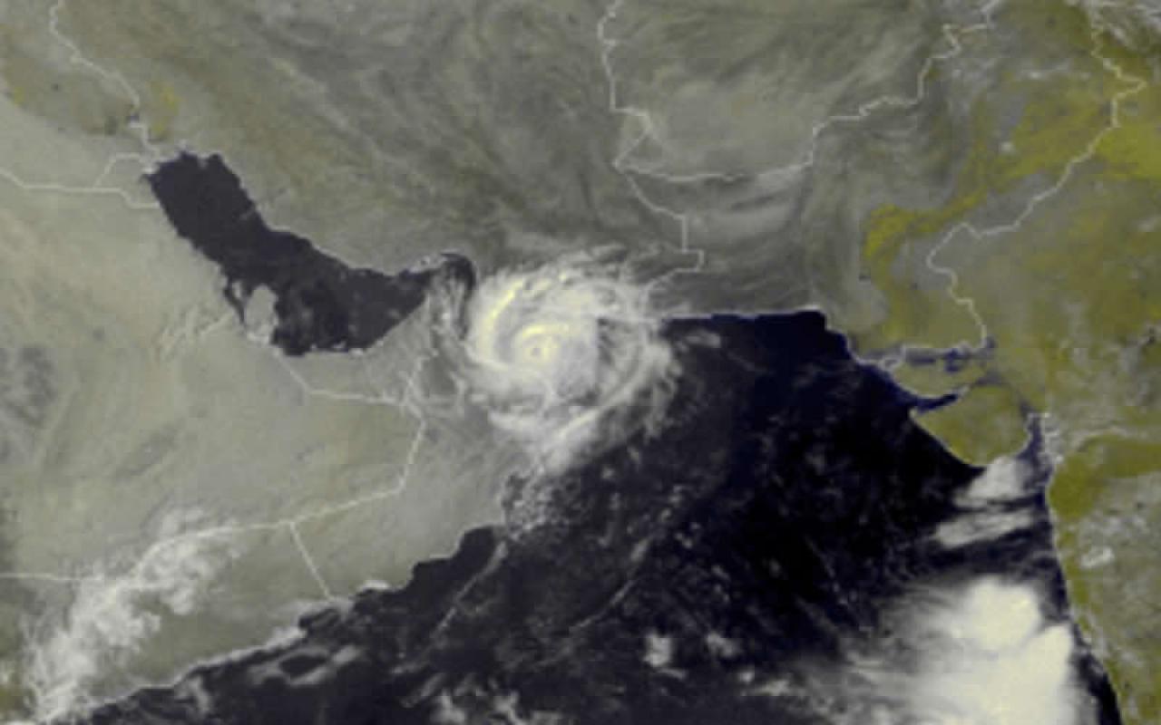 raro ciclone Shaheen in Oman