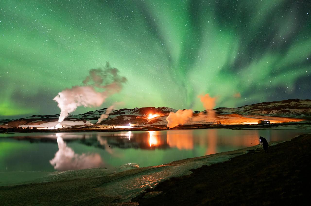 Spettacolare aurora boreale in Islanda. Foto di Chris Suarez 
