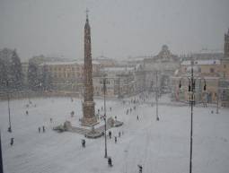 Neve a Roma!
