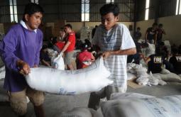 Primi aiuti giunti nelle Filippine