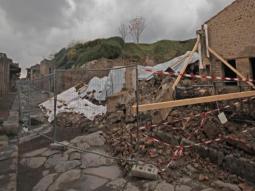Nuovi crolli a Pompei. Fonte immagine: ANSA