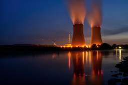 Il Parlamento Europeo si esprime a favore di considerare nucleare e gas come fonti sostenibili