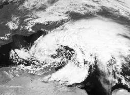 Il profondo vortice ciclonico. Fonte: sat.dundee.ac.uk