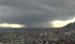 Meteo Napoli: Venerd&igrave; con la pioggia, Sabato migliora, Domenica sole. Il tempo per Pasqua