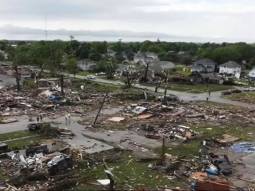 Mondo - Violenti tornado tra Iowa e Missouri, Greenfield rasa al suolo con numerose vittime. Video