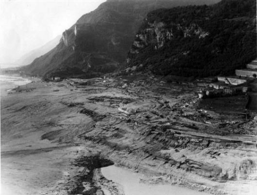 Longarone, a valle: completamente spazzata via
