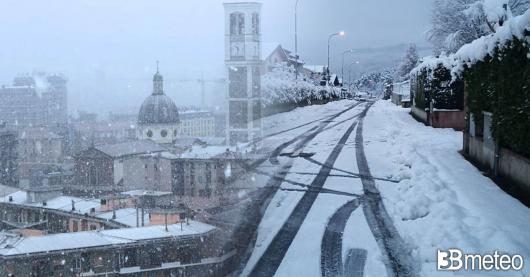 Arriva la neve, anche in pianura, quote e città interessate