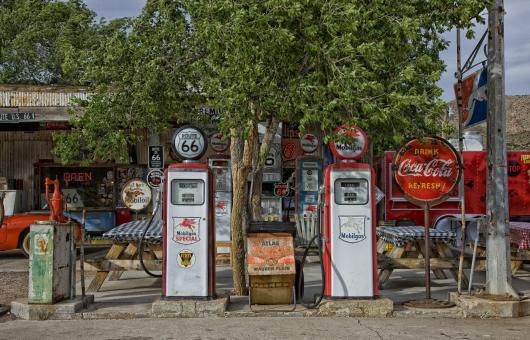 Francia: stop alla pubblicità delle fonti fossili. David Mark da Pixabay 
