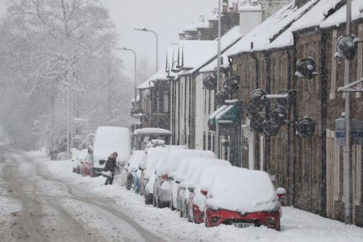 Freddo e neve su mezza Europa