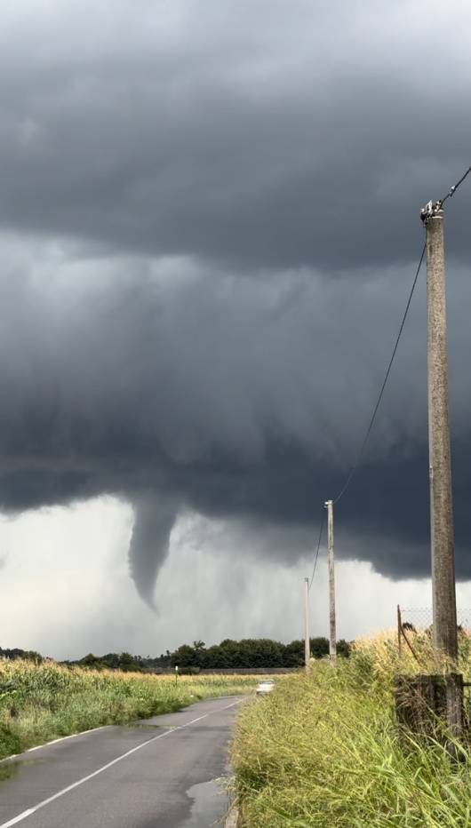 Funnel cloud a Merate (Foto di Daniele Olivetti)