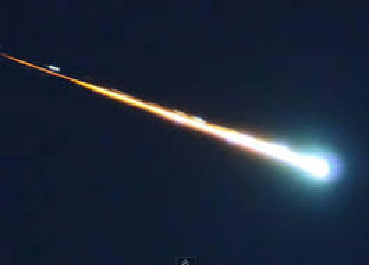 Grosso meteorite esplode sui cieli di Cuba, migliaia di frammenti raggiungono la superficie
