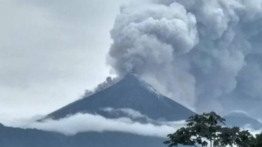 Guatemala, eruzione del vulcano de fuego, almeno 25 vittime
