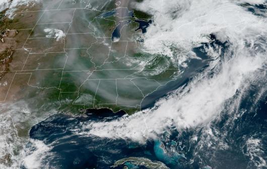 il fumo incendi visto dal satellite