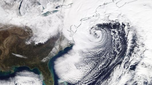 Il super ciclone Grayson visto dal Satellite (fonte EOSDIS)