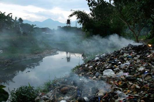 Incendio negli impianti di smaltimento dei rifiuti 