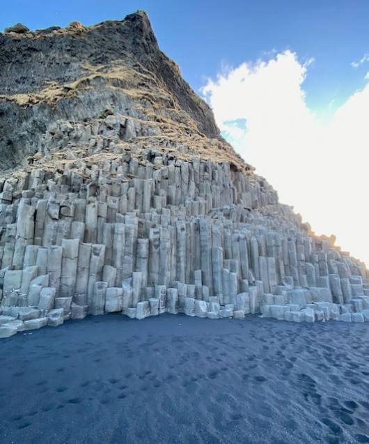 La spiaggia nera di Reynisfjara