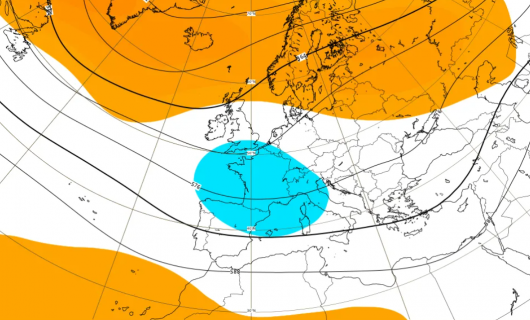 Le anomalia di geopotenziale (in arancione sopra media, in blu sotto media), mediate nel periodo 9-16 settembre secondo il modello ECMWF