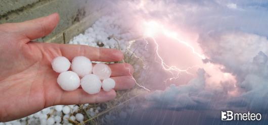 Meteo - Forti temporali e grandine in arrivo su parte del Nord