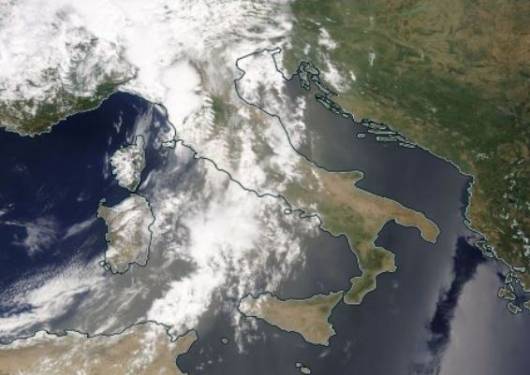 Molta sabbia in atmosfera al Centro Sud, immagine da EOSDIS worldview