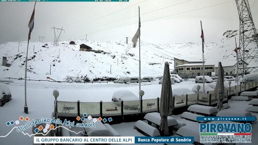 Neve al Passo dello Stelvio