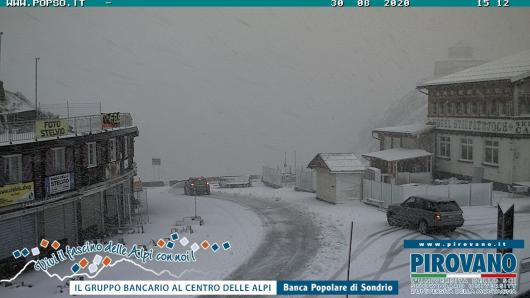 Neve sullo Stelvio