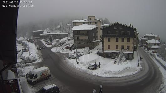 Primi fiocchi verso l'Abetone
