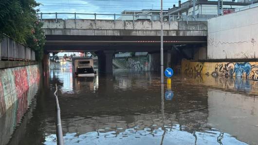 Rimini. Il sottopasso di viale Chiabrera allagato (Foto di Rimini Today)