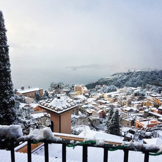 Taormina imbiancata